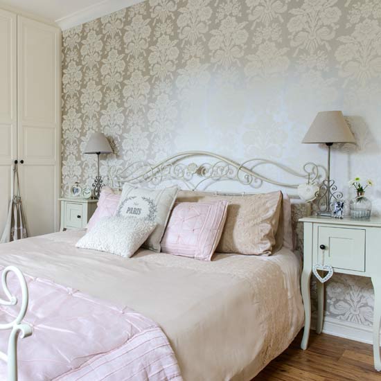 Bedroom | Gloucestershire family home | House tour | PHOTO GALLERY | Style at Home | Housetohome.co.uk
