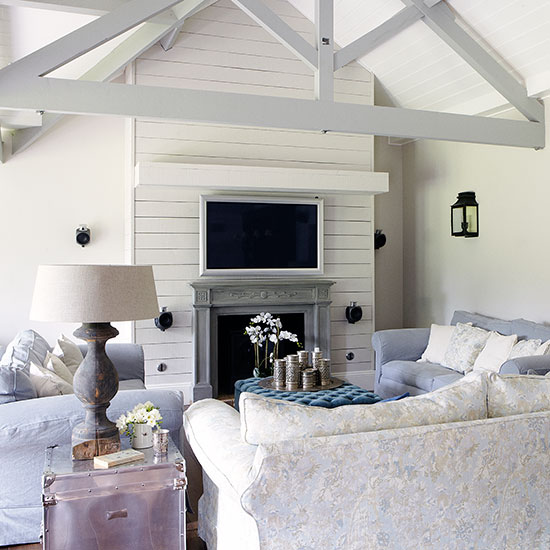 White East Coast style living room | Living room decorating ...