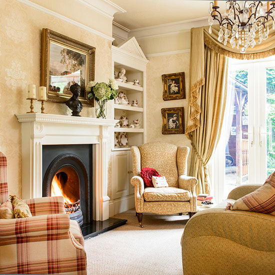 Living room | Detached Edwardian home in Worcestershire | House tour | PHOTO GALLERY | 25 Beautiful Homes | Housetohome.co.uk