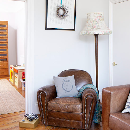 Open-plan living room with leather furniture | Take a tour around Agnieszka's eclectic Victorian ...