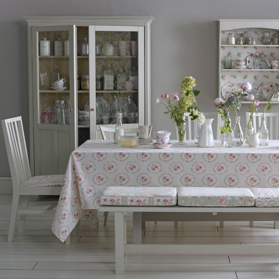 Vintage floral kitchen-diner | Kitchen room ideas | PHOTO GALLERY | Ideal Home | Housetohome.co.uk
