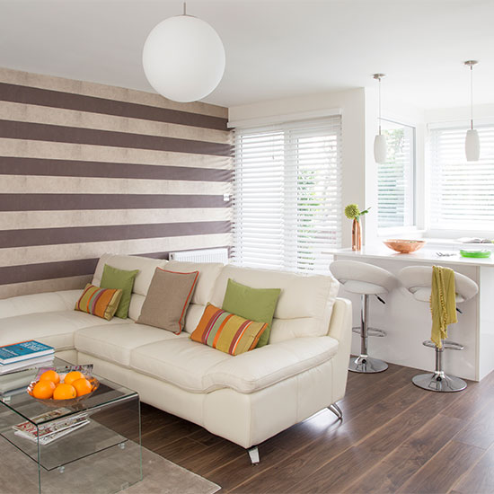 Sassy living room with horizontal stripes Modern living room design