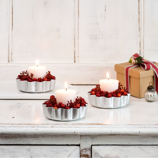 wood panelled christmas living room with cranberry tea wood panelled christmas living room with cranberry tea