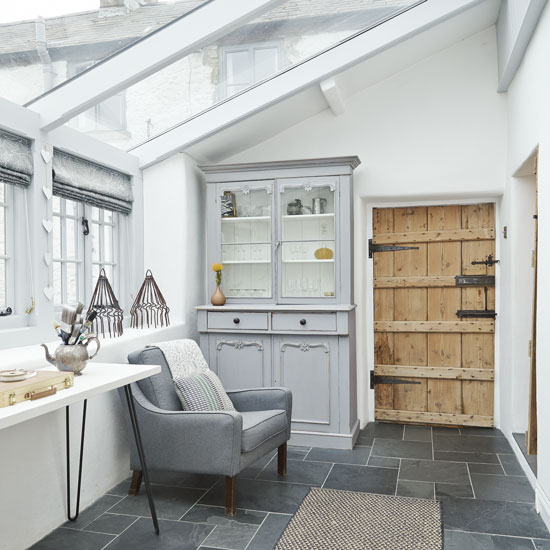 Small grey lean-to conservatory