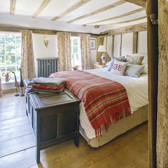 Guest bedroom
