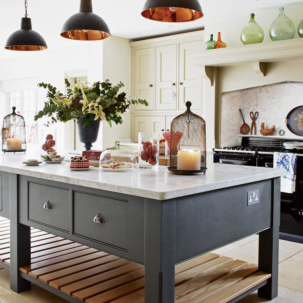 Kitchen island | Take a tour of this beautiful country ...