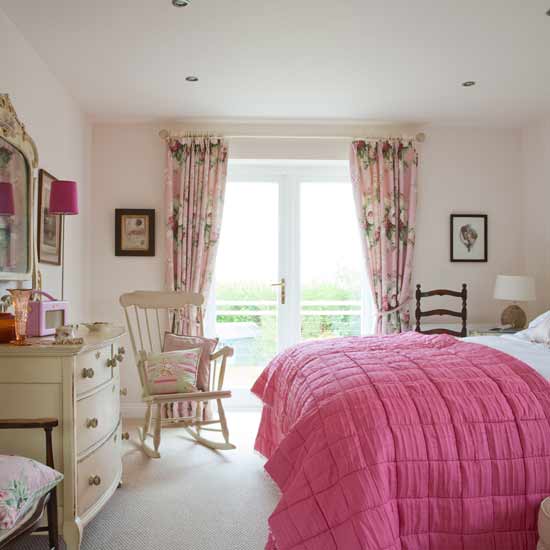Pink feminine bedroom | Bedroom design | Curtains ...