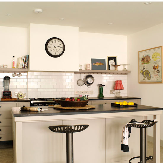 Retro-style kitchen | Vintage kitchen designs | Kitchen tiles | housetohome.co.uk