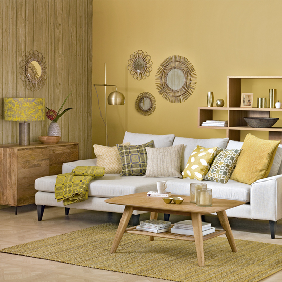 honeycomb yellow living room with sunburst shades